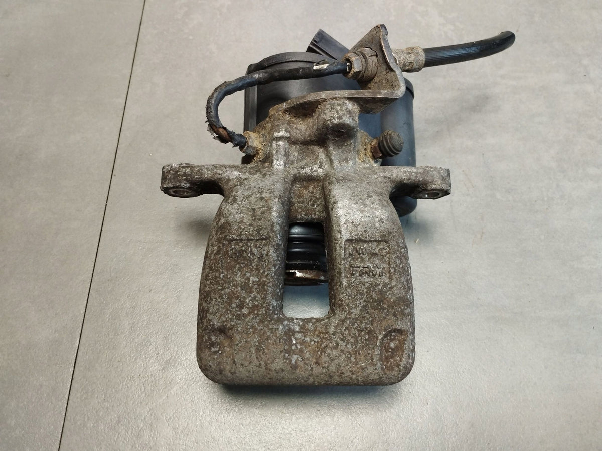 Volkswagen PASSAT B6 CLAMP LEFT REAR ELECTRIC