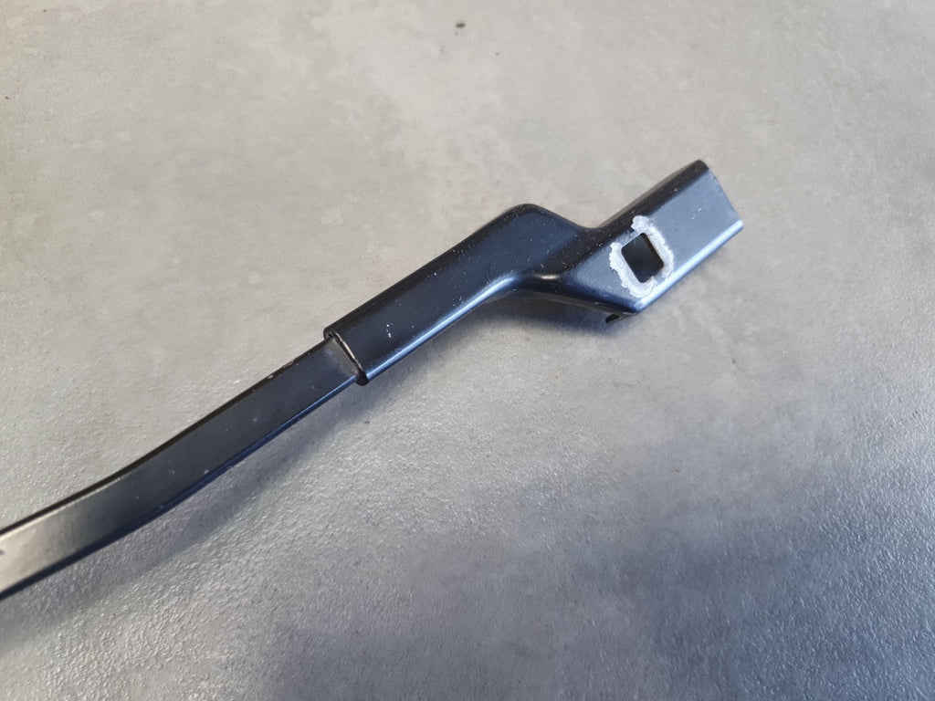 Volkswagen PASSAT CC Front wiper arm left 3C8955409B