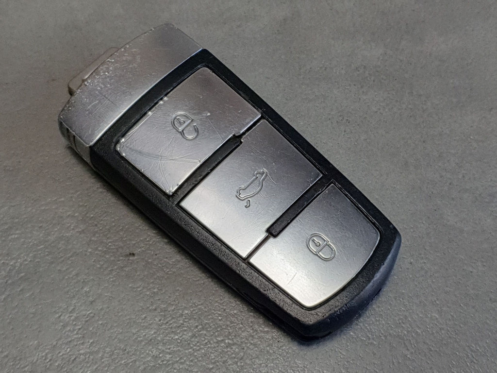 Volkswagen PASSAT CC Ignition key 3C0959752BA