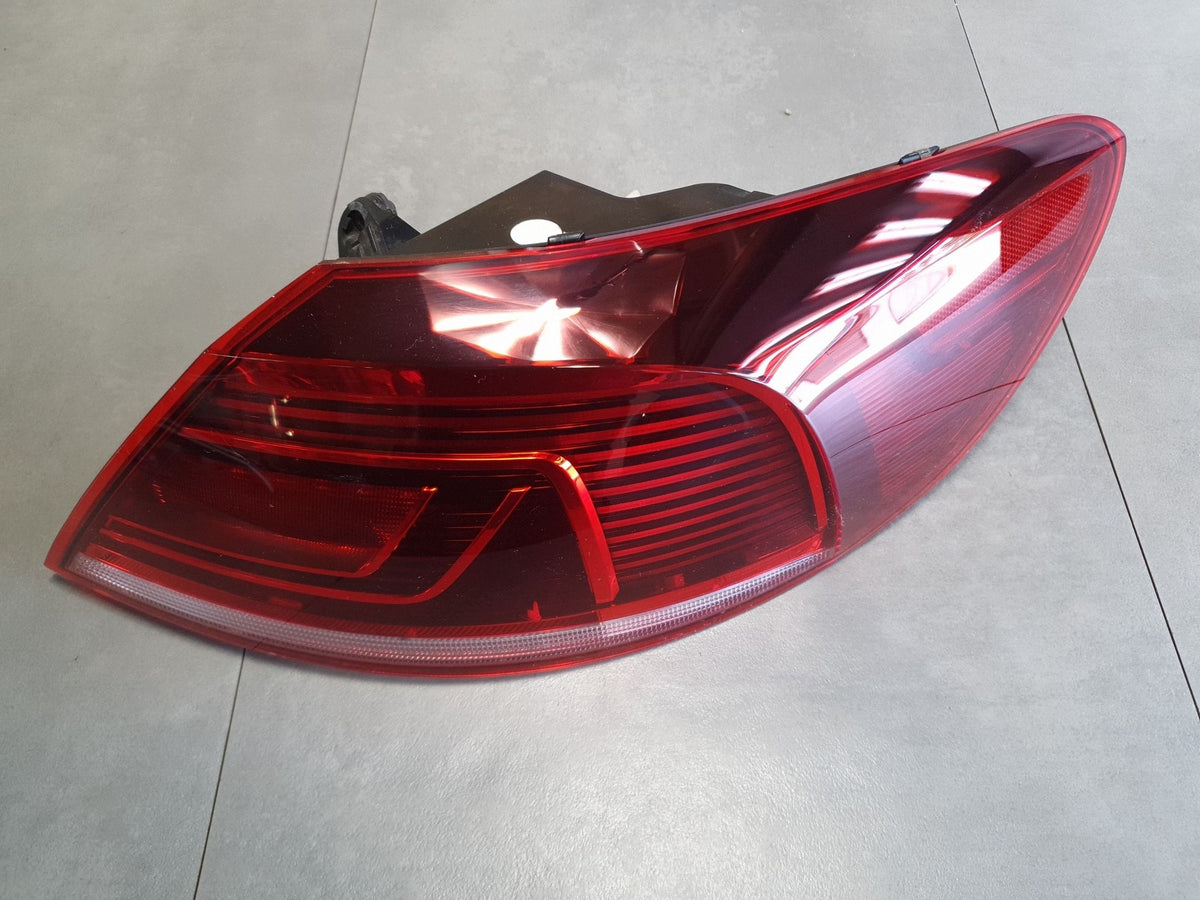Volkswagen PASSAT CC Lamp right rear 3C8945208M
