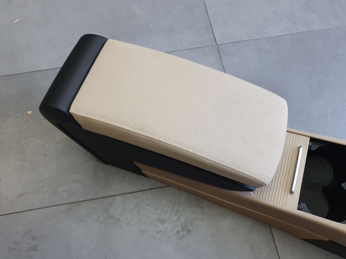 Volkswagen PASSAT CC tunnel armrest 3AB863241E