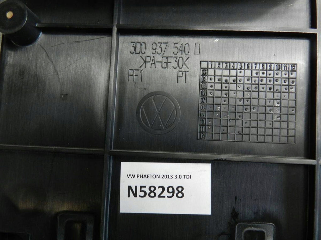 Volkswagen Phaeton 3D0937540D DRIVER HOLDER