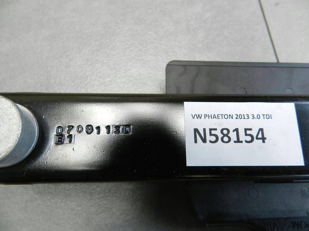 Volkswagen Phaeton BELT ADJUSTMENT 560973354D