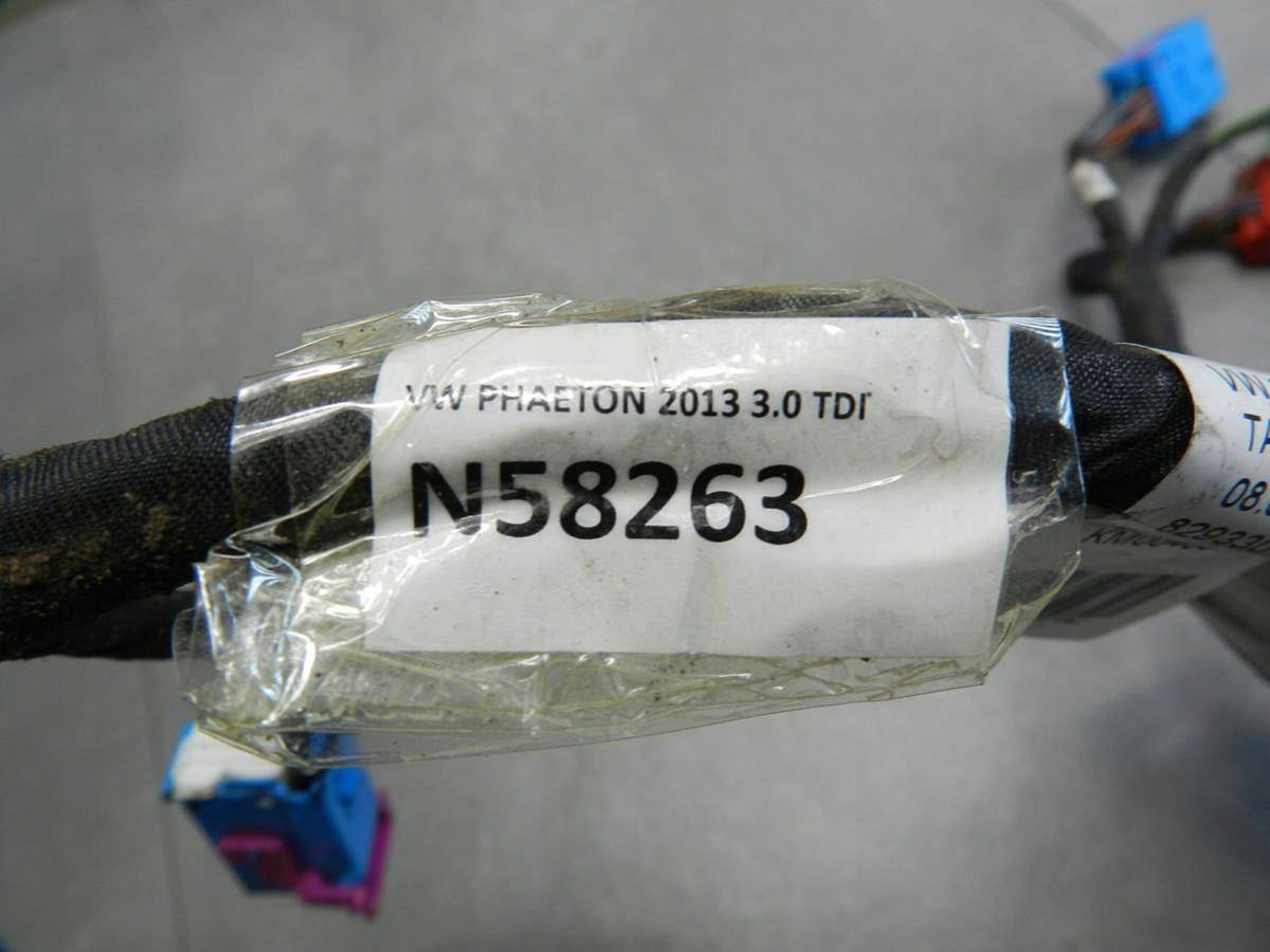 Volkswagen Phaeton Electric harness adapter 3D1971051AL