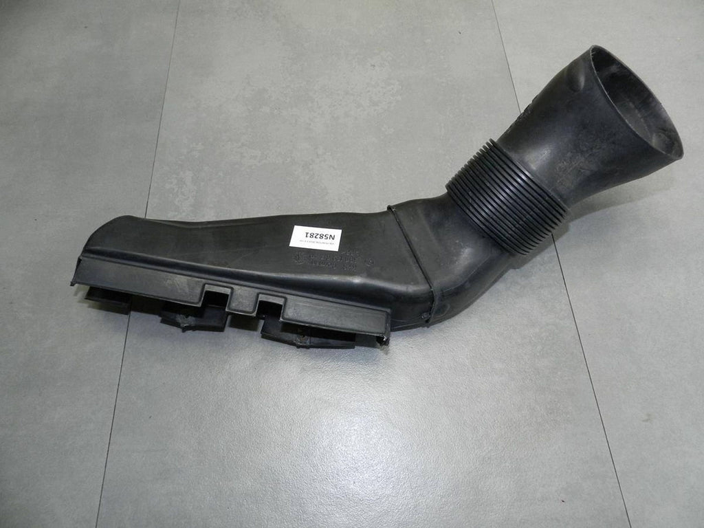 Volkswagen Phaeton Intake pipe 3D0129617AP N58281