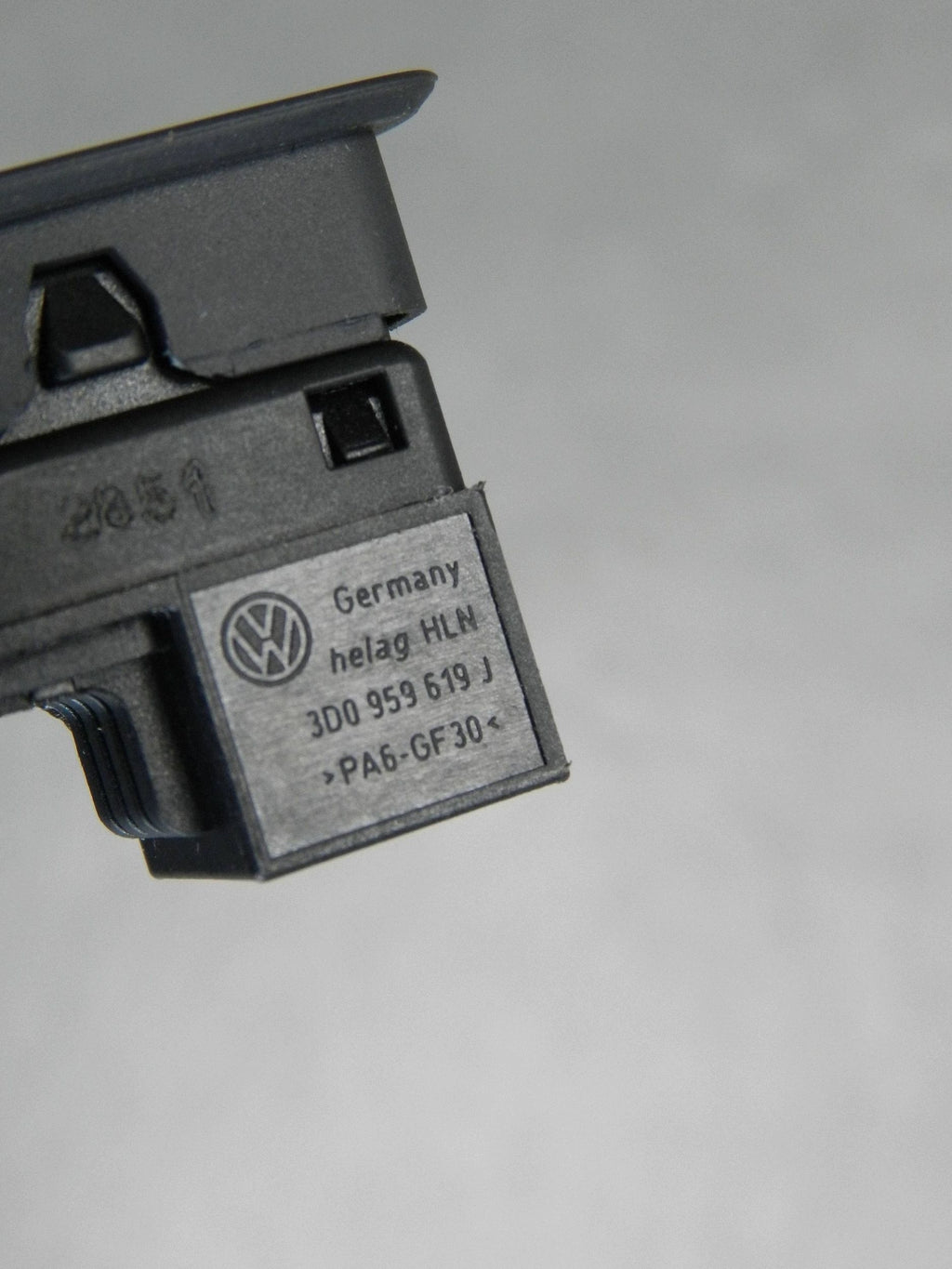 Volkswagen Phaeton Windscreen Heating Button 3D0819696A N58405