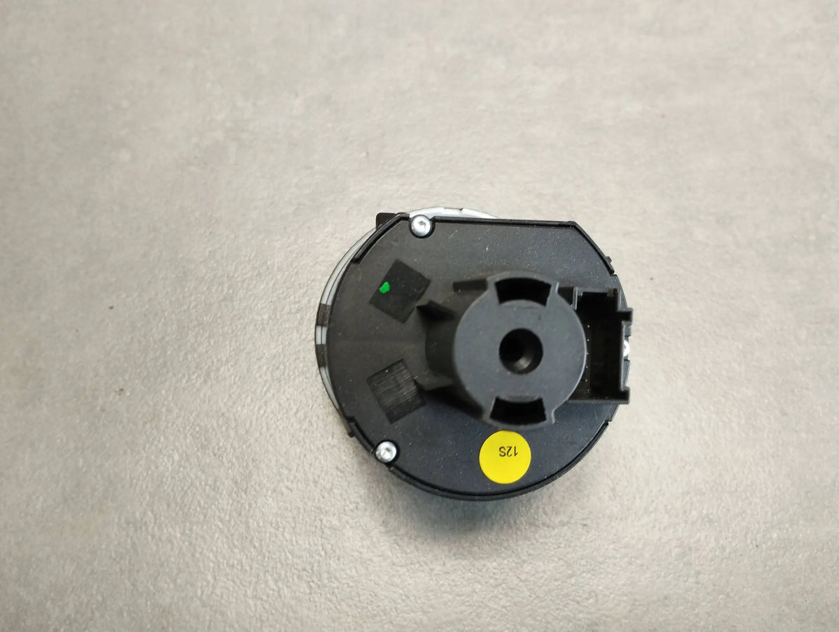 Volkswagen Scirocco LIGHT SWITCH 3C8941431A