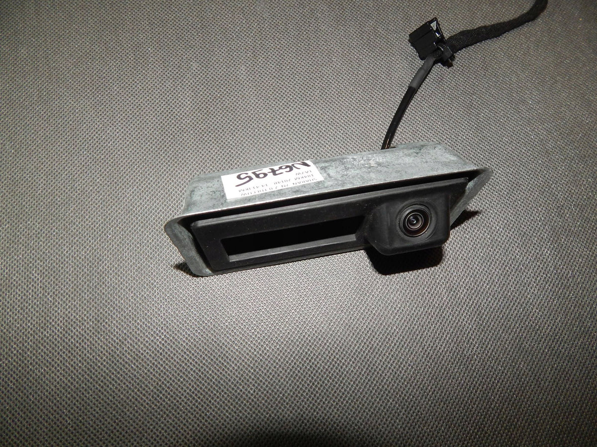Volkswagen Sharan Reversing camera flap handle 8W0827566