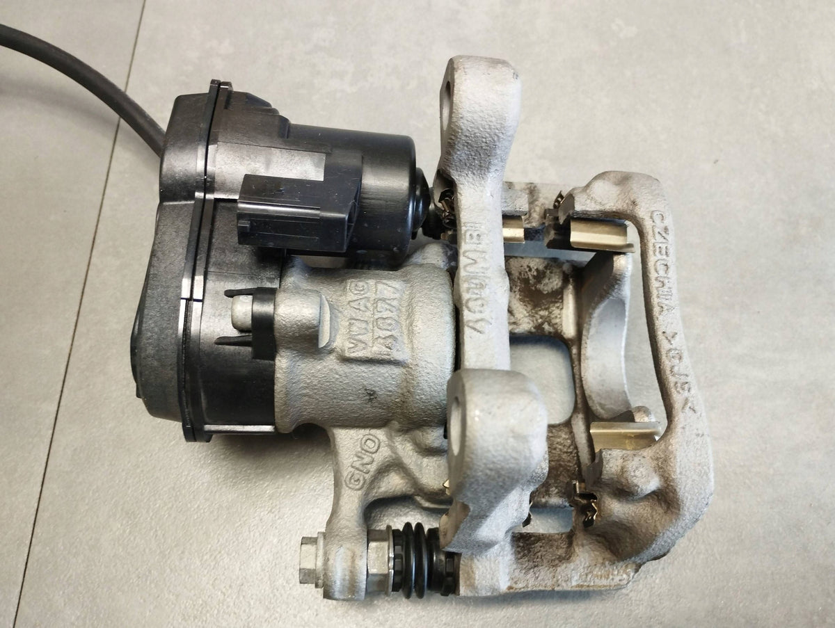 Volkswagen Tiguan III CLAMP RIGHT REAR 3WA615406