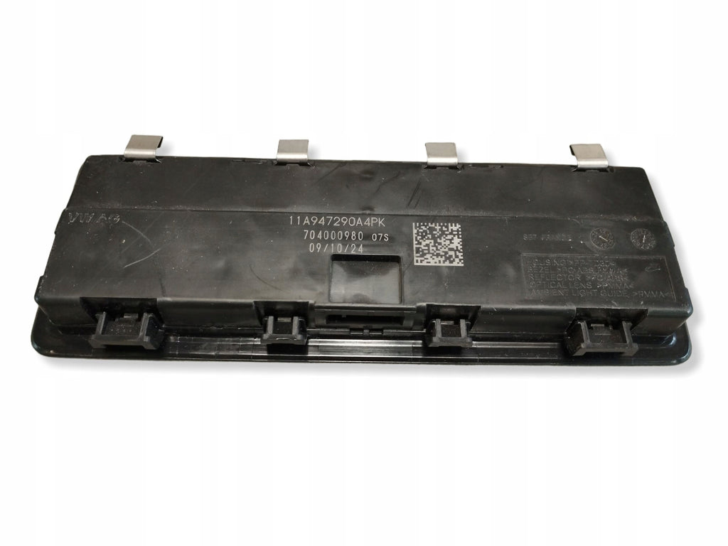 Volkswagen Tiguan III Ceiling light 11A947290A