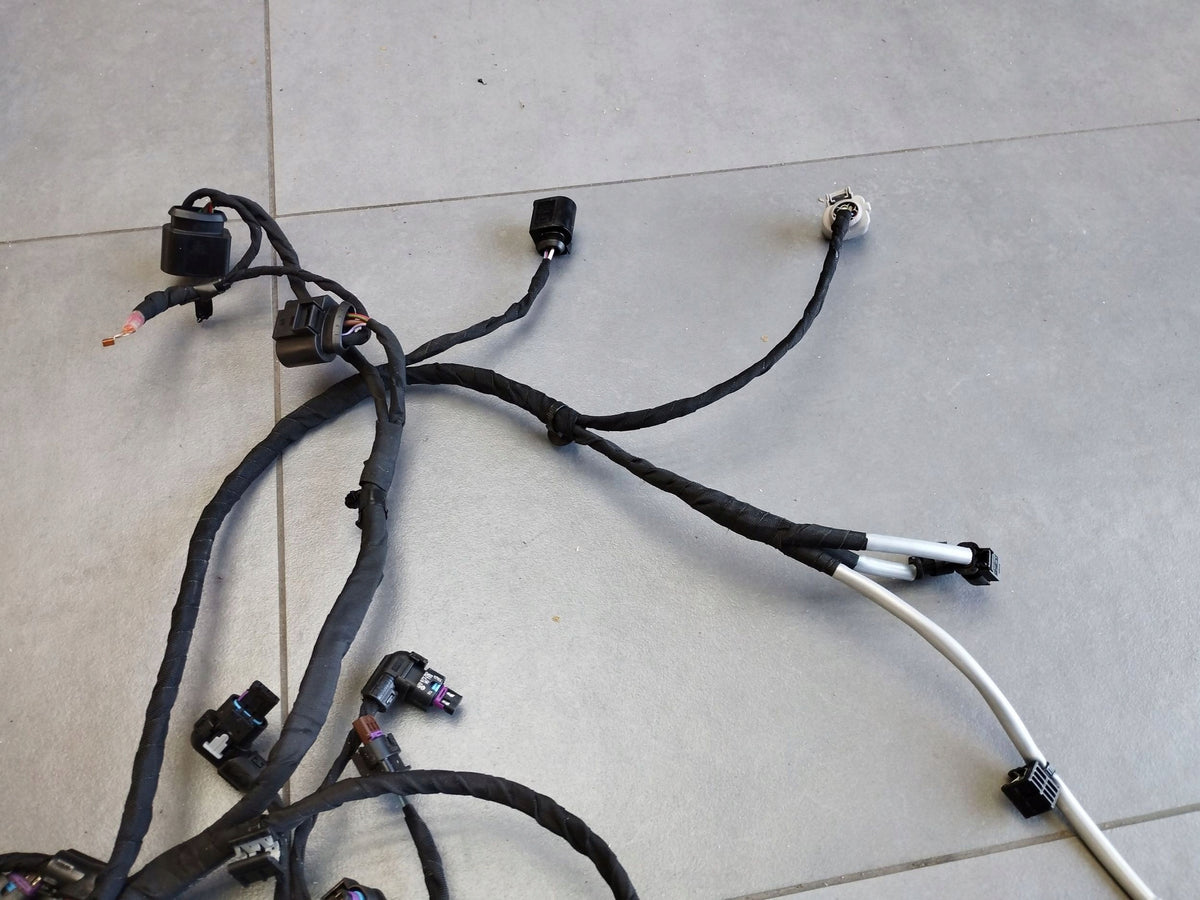 Volkswagen Touran III 2025 1.5 TSI ENGINE HARNESS 05E971610Q