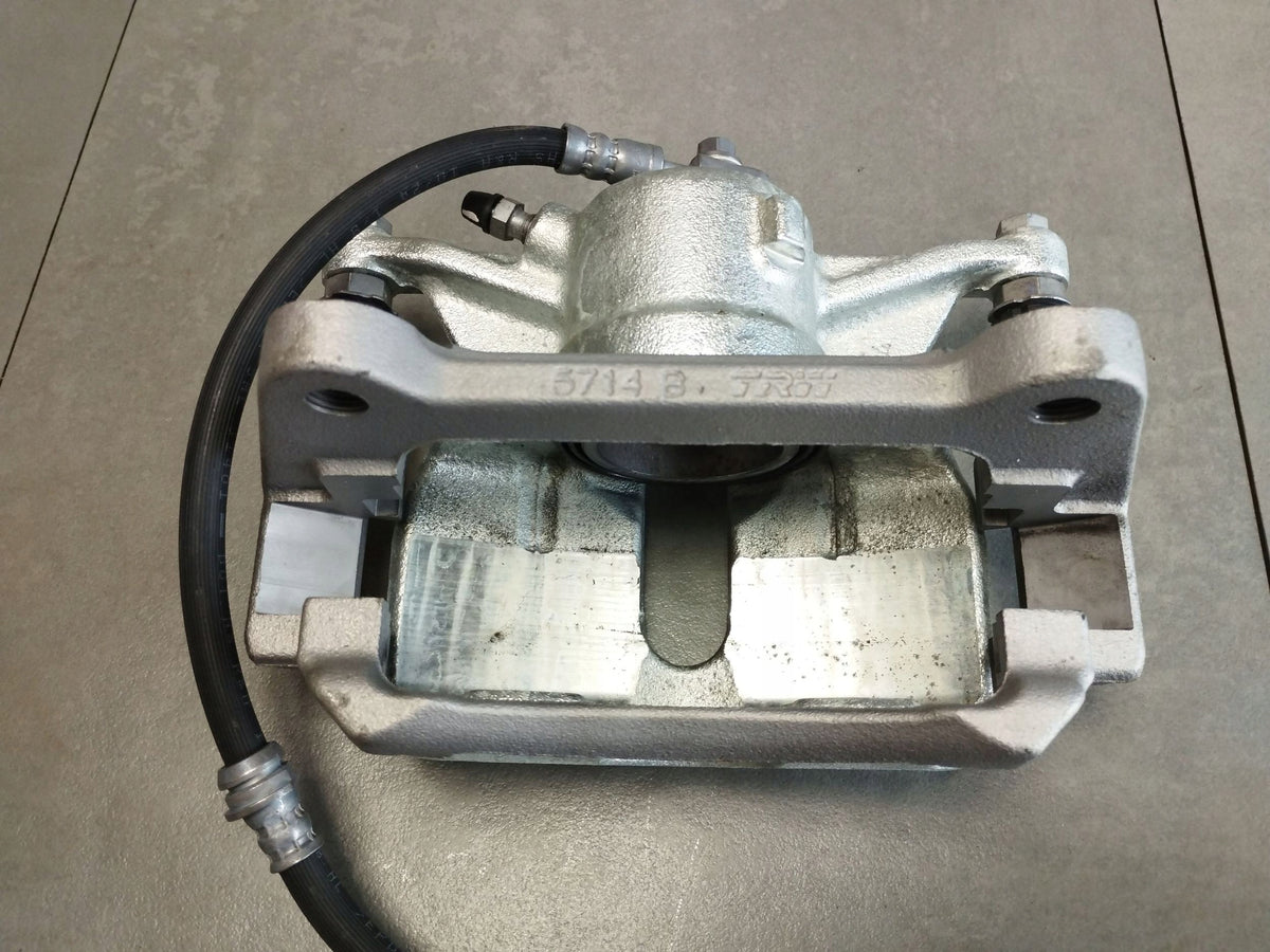 Volkswagen Touran III 2025 CLAMP LEFT FRONT 8V0615123D 8V0615125A