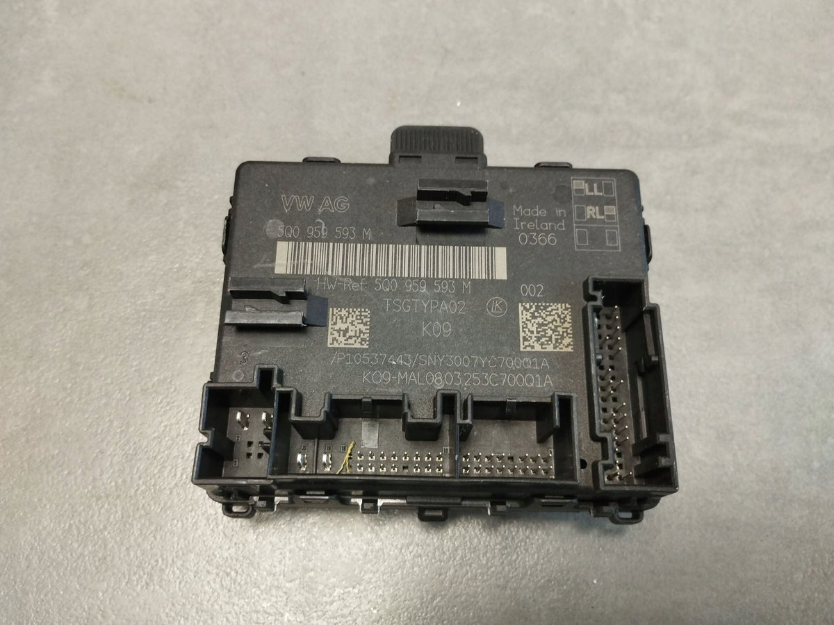 Volkswagen Touran III 2025 DOOR MODULE LEFT FRONT 5Q0959593M