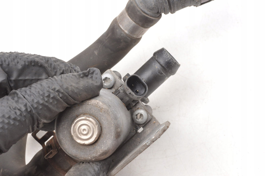 WATER PUMP VOLVO S90 II V90 V60 II S60 III XC90 2.0 16V T8 Hybrid 31461924