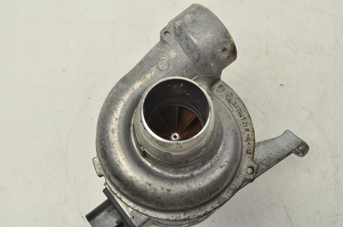 WATER PUMP VOLVO XC60 XC90 II S60 III V60 II S90 V90 2.0 16V T8 31368715