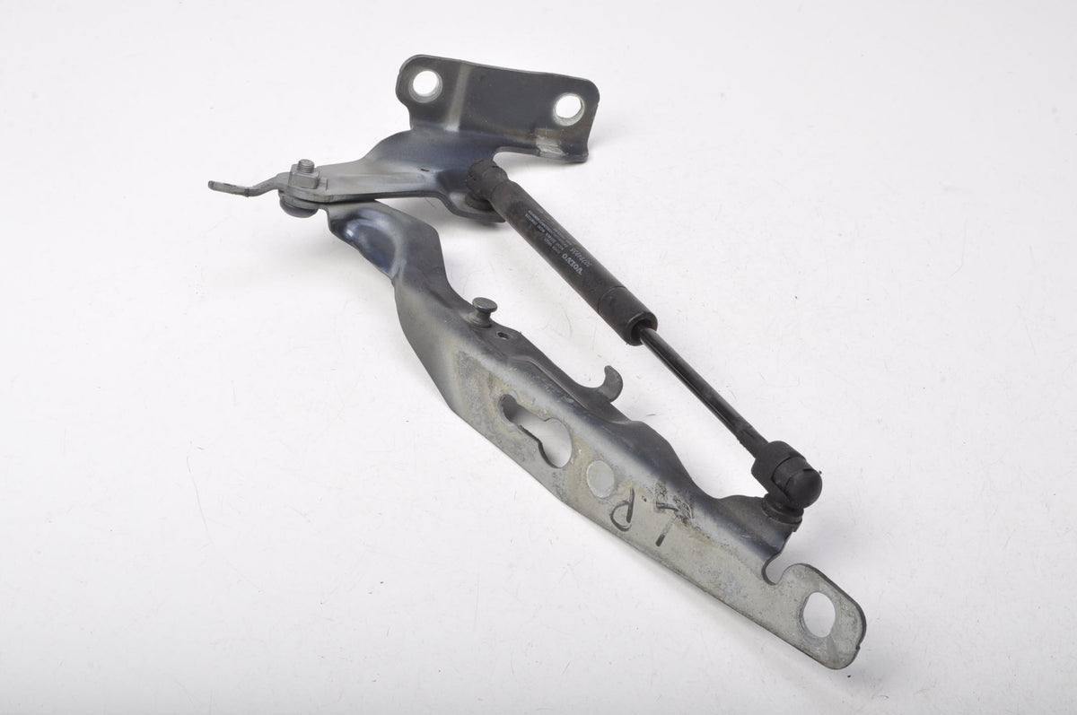 XC60 AND BONNET HINGES 30779282 30779283 466-46 set