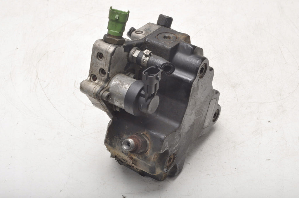 XC90 2.4 D5 INJECTION PUMP 31303475 0445010111