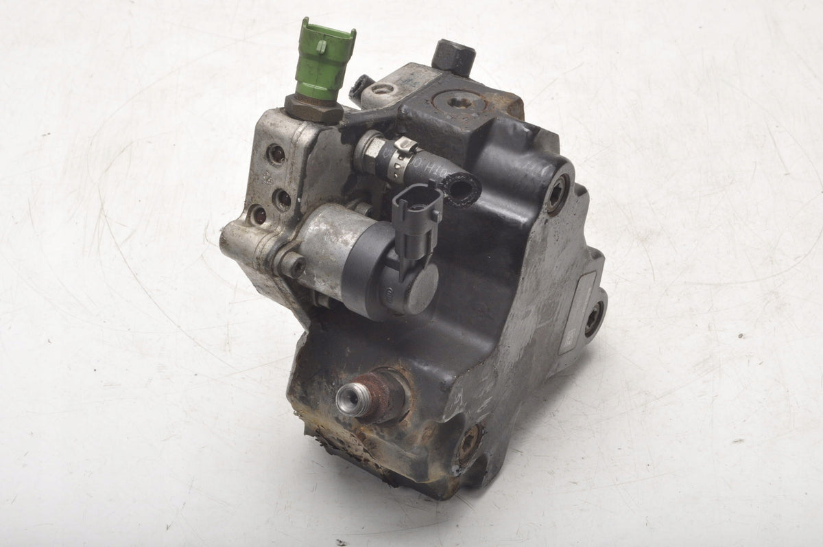 XC90 2.4 D5 INJECTION PUMP 31303475 0445010111