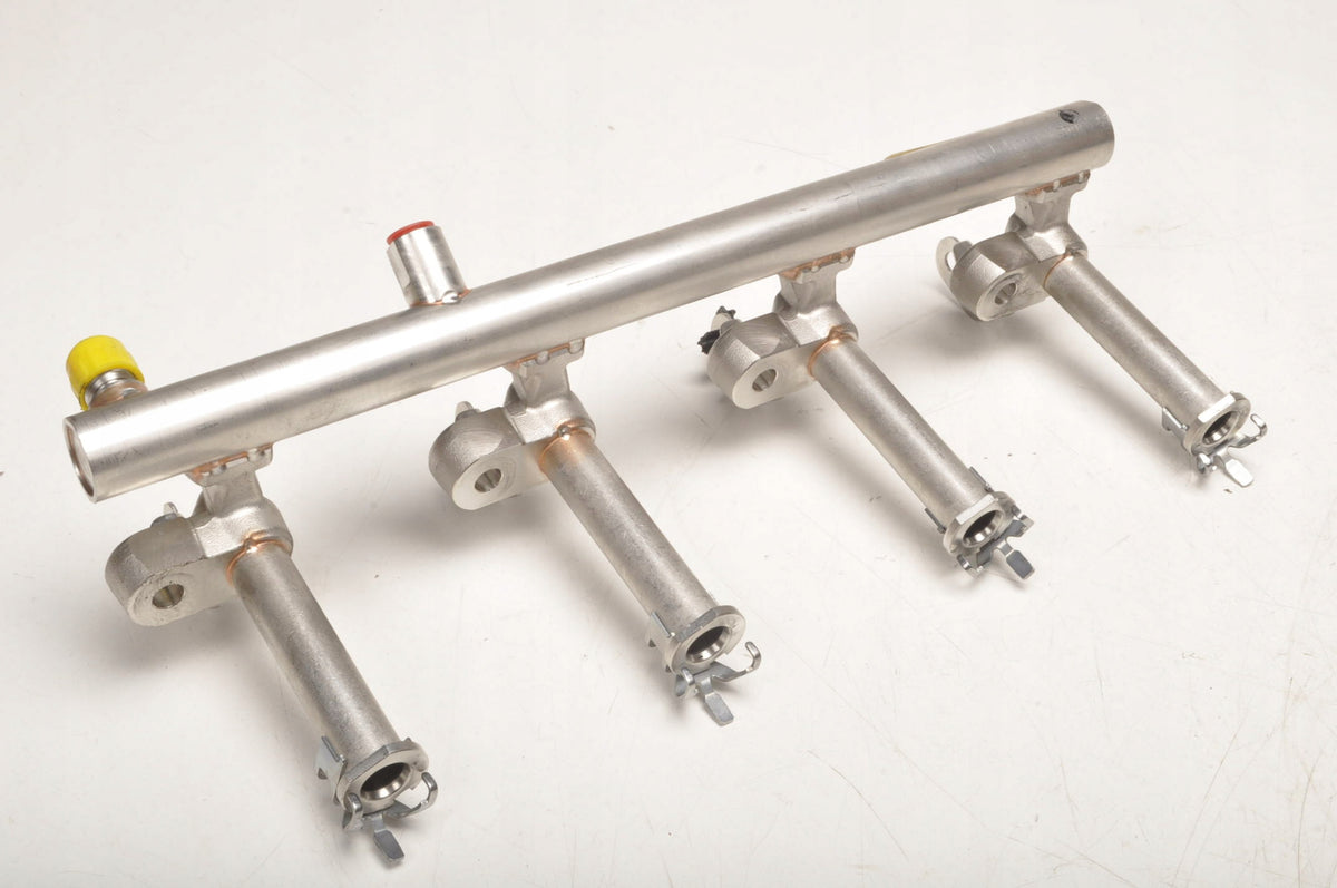 XC90 II 2.0T INJECTION RAIL INJECTION 31478555